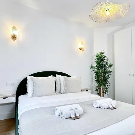 Porte De Versailles - Executive With Lift For 4 Apartment